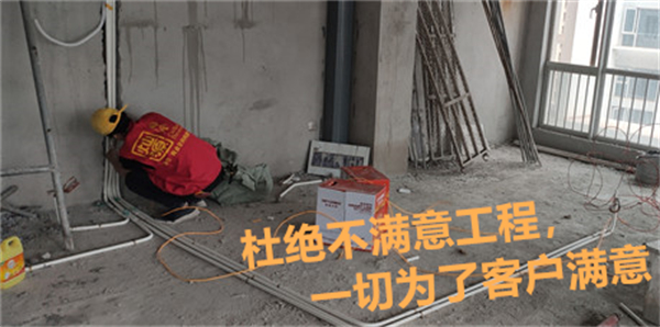 “聽說隔壁生意火爆的餐廳設(shè)計裝修當(dāng)初是你們做的？”——李總開門見山